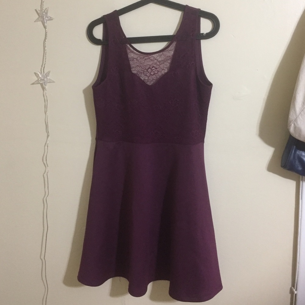 🌟$5 H&M Heart-shape lace Dress 👗