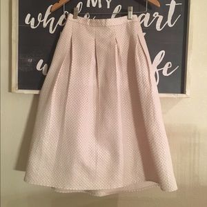 Cute midi skirt!