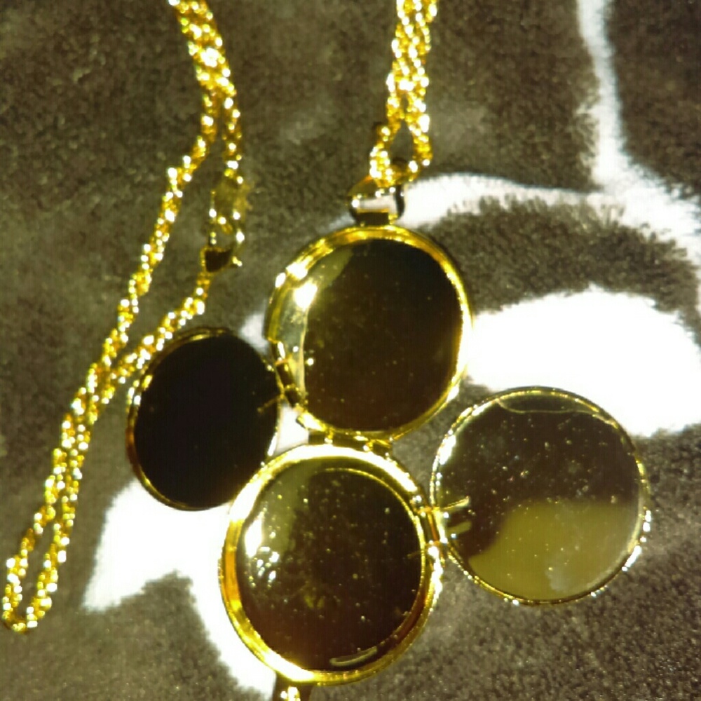 Jewelry - Picture 2 of 2