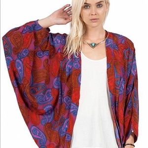 🕝🕜FINAL SALE VOLCOM KIMONO🔜🔜