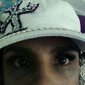 Meet your Posher, Karwn