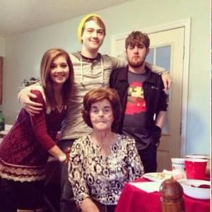 Meet your Posher, Amber