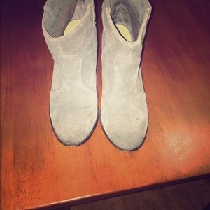 Gray Suede splendid boots