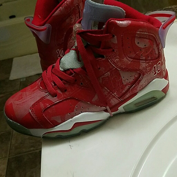 Jordan 6 - Picture 2 of 4
