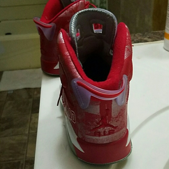 Jordan 6 - Picture 3 of 4