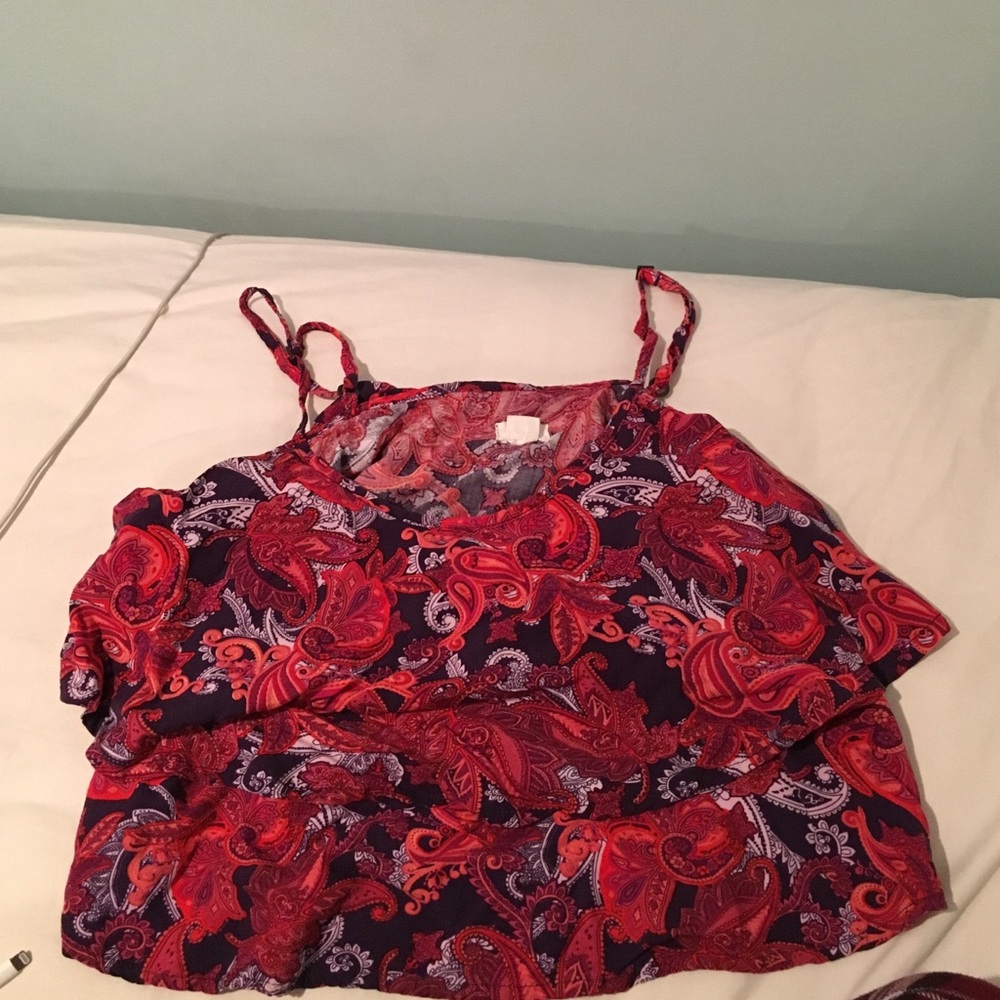 sleeveless top