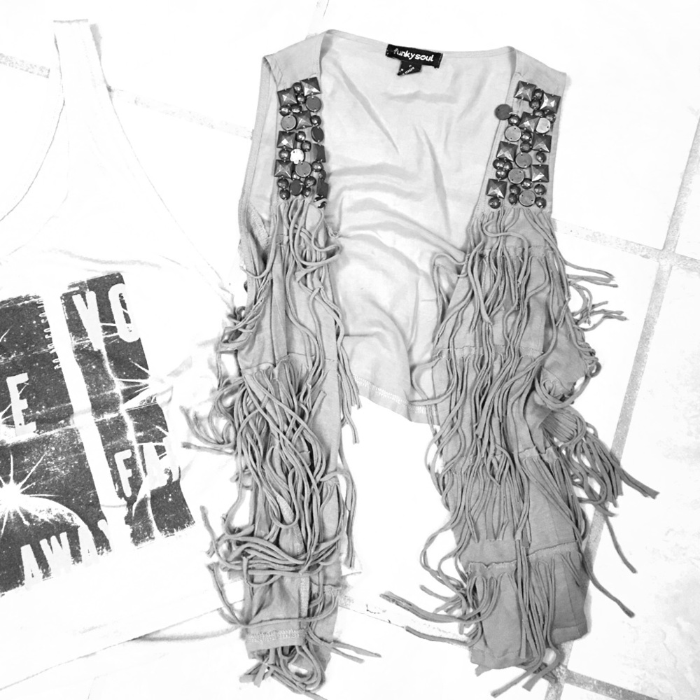 Funky Soul Fringe Vest (Gray)