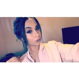 Meet your Posher, Stephanie