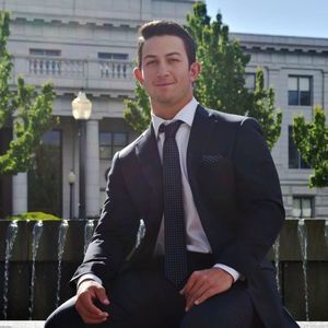 Meet your Posher, Cole