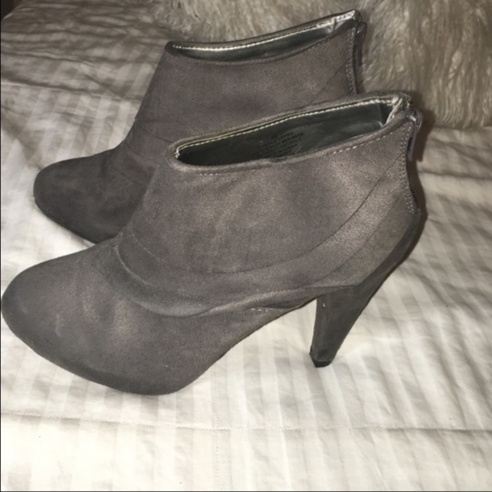 Ankle boots