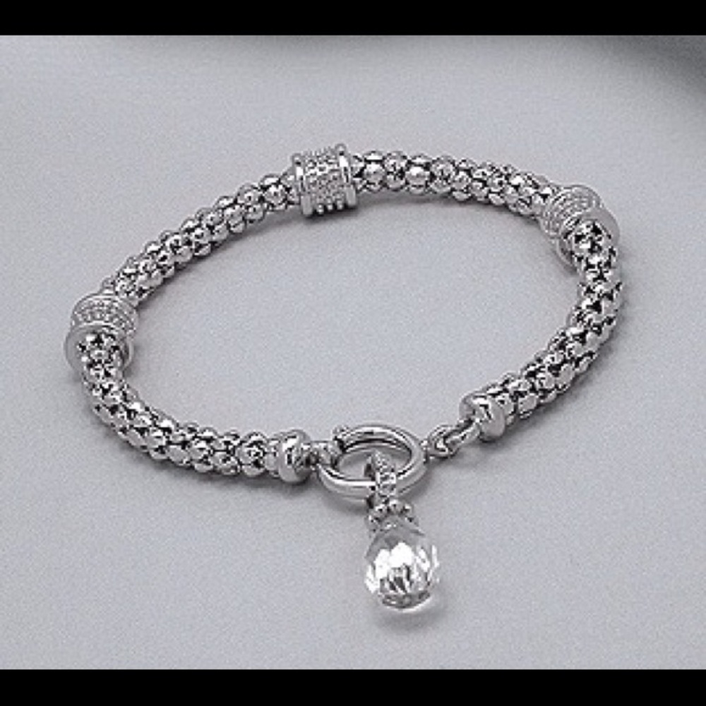 SOLD. Beautiful Rhodium plated Brass Bracelet - Picture 1 of 1