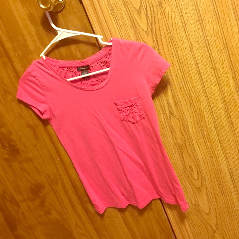 Rue 21 tee shirt