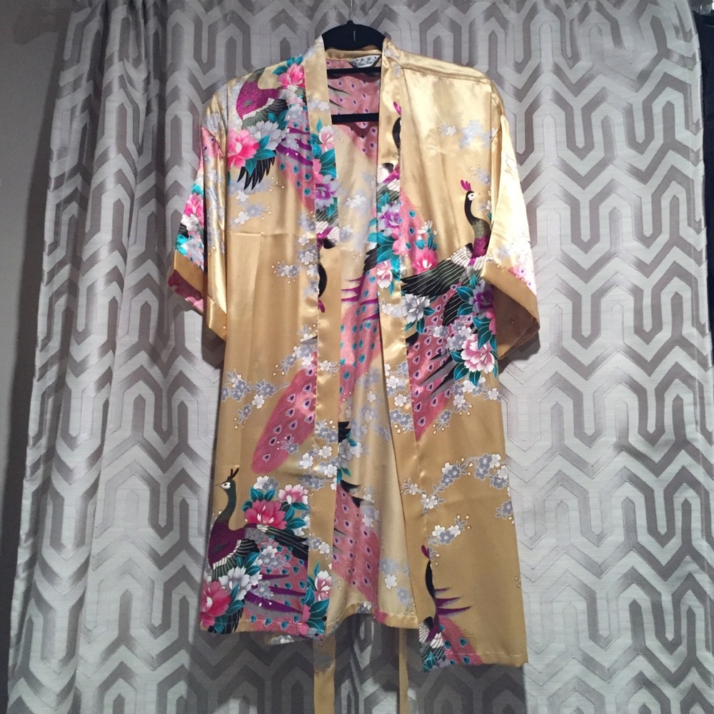 SALE! Chinese robe FINAL OFFER! 🙌🏽