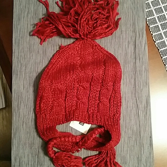 Hat - Picture 2 of 4