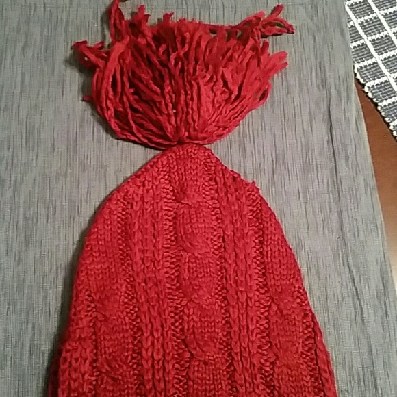 Hat - Picture 3 of 4