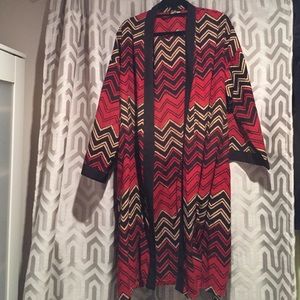 Multi colored pattern robe!! FINAL OFFER! 🙌🏽