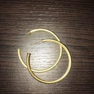 Gold "Everybody's Favorite Hoops" Sheila Fajl