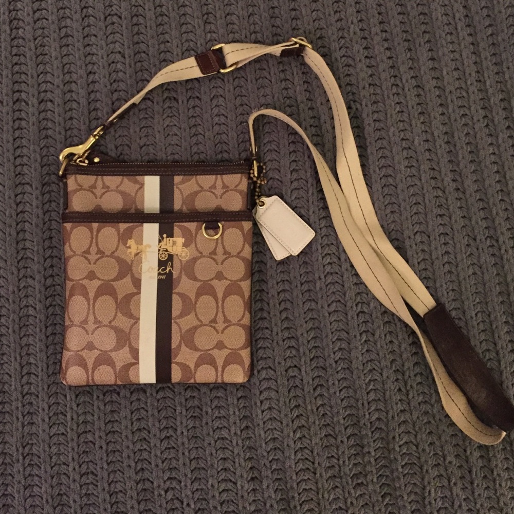 Like new COACH crossbody bag