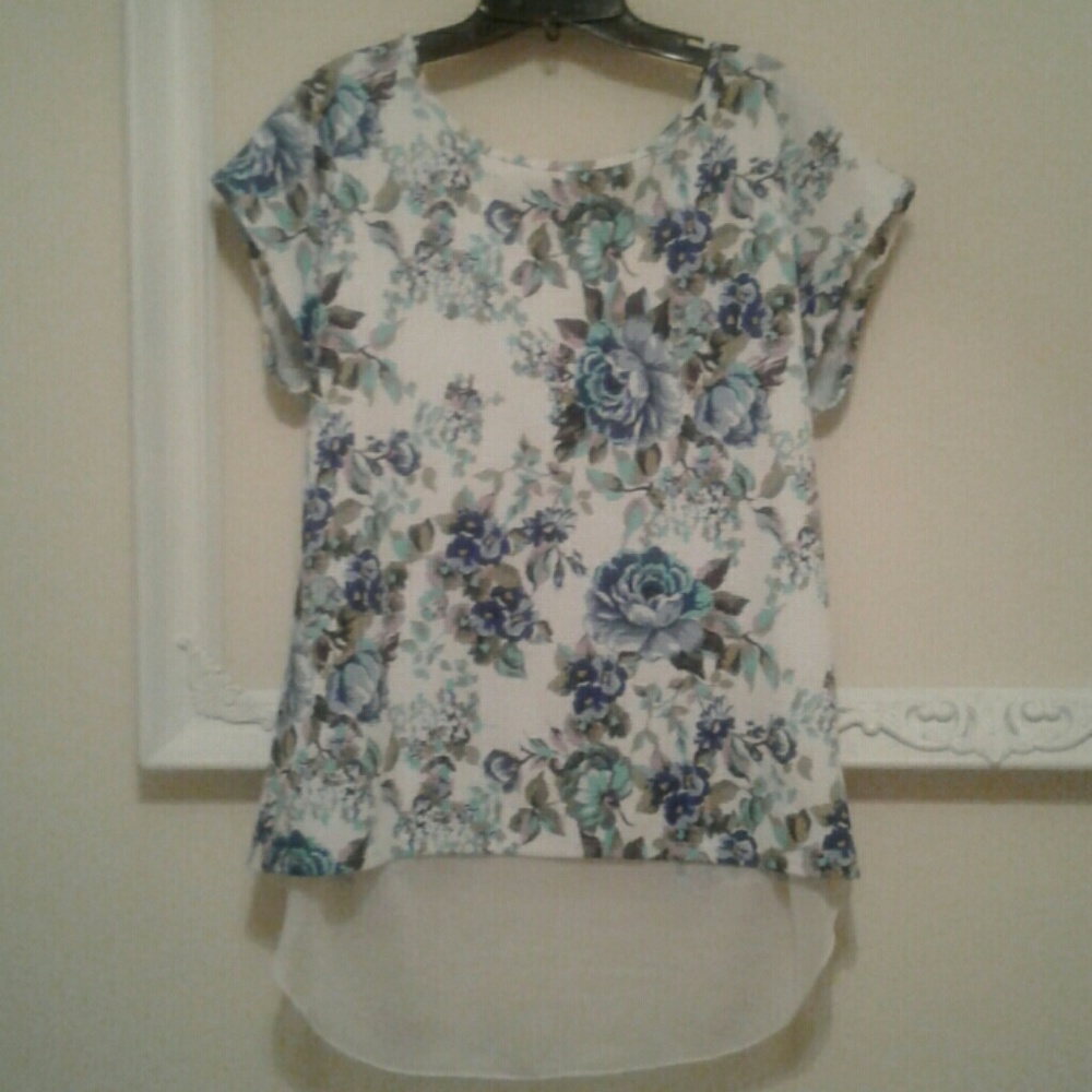 Floral Hi-Lo Blouse