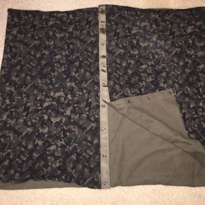 Lululemon Vinyasa Scarf NWOT