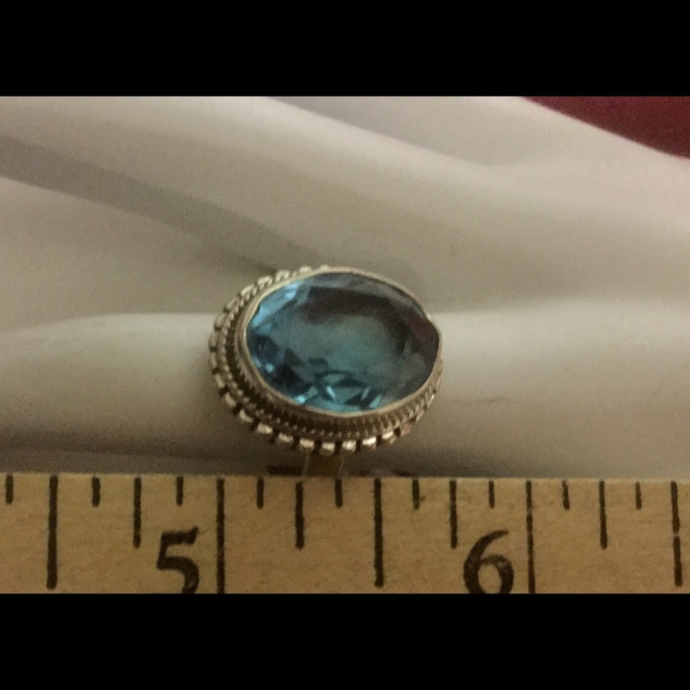 Blue Topaz Sterling Silver Ring - Picture 3 of 3