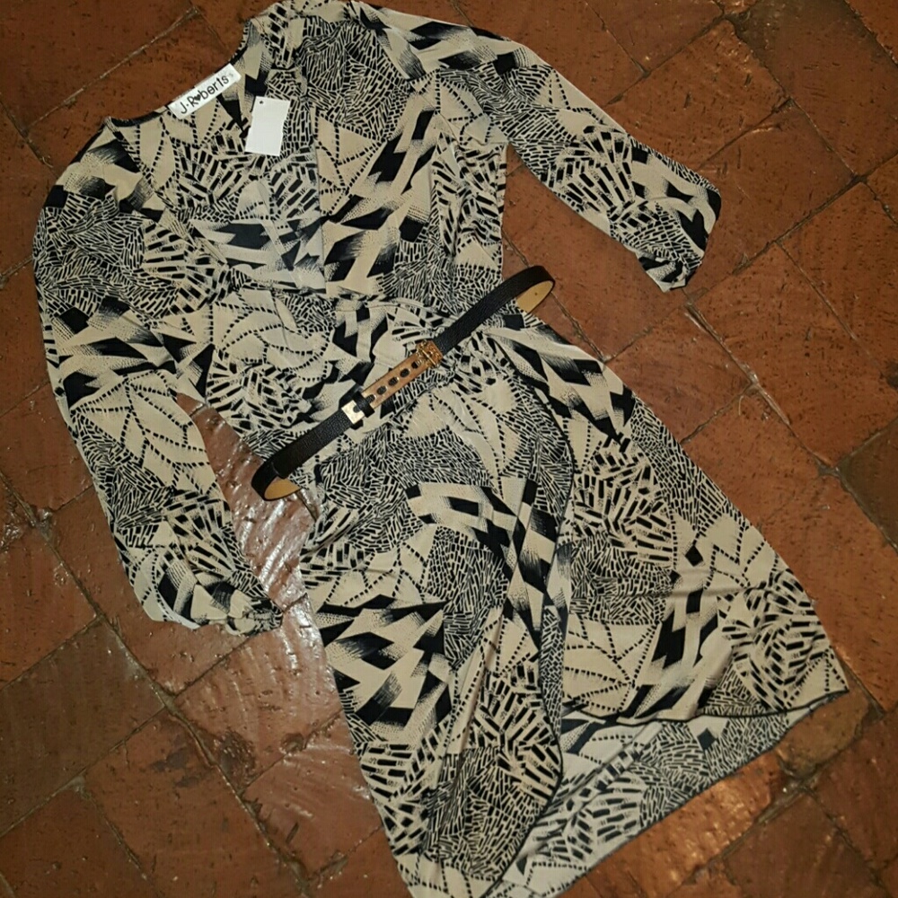 NWT Printed wrap dress