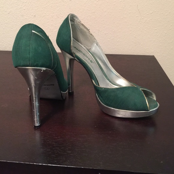 Pumps - Picture 2 of 3