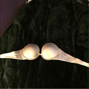 NWOT 36B VS Pink Strapless Bra