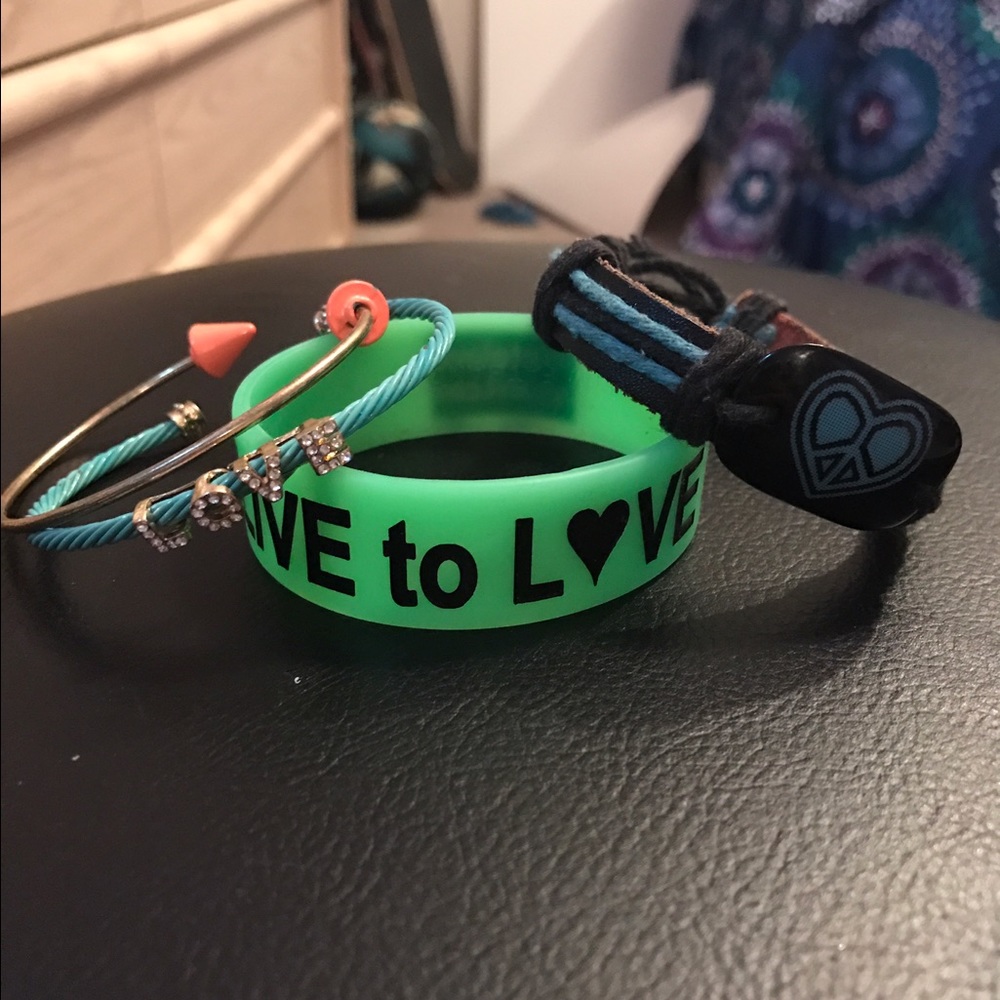 bracelet trio