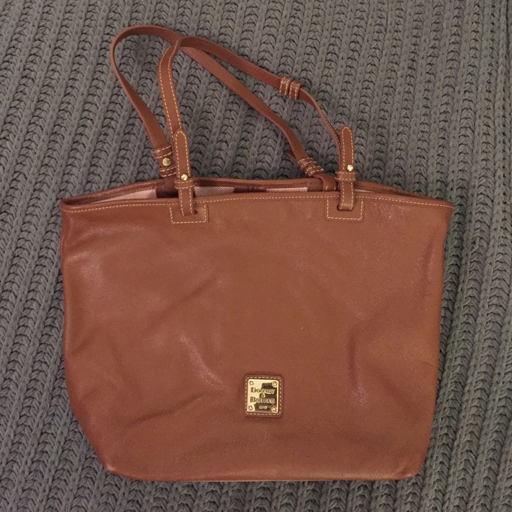 Dooney & Bourke Tote