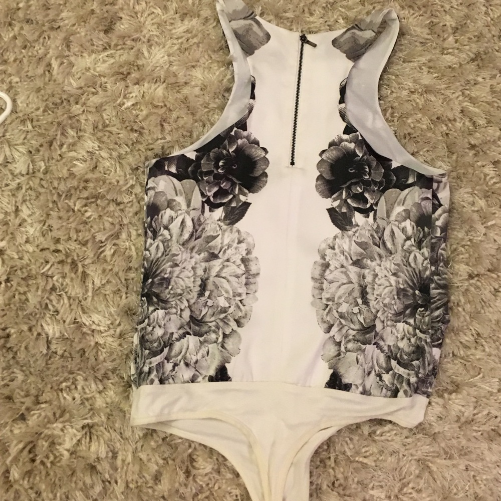 Bebe top - Picture 2 of 4