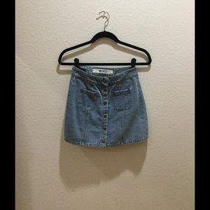 BRANDY MELVILLE SKIRT