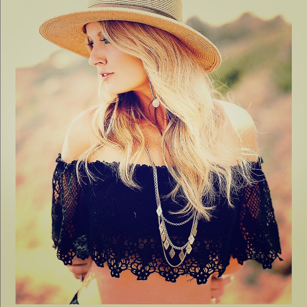 Cotton Candy Black Cropped Spanish Top Size Small