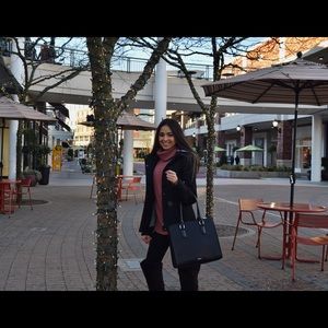 Meet your Posher, Alondra