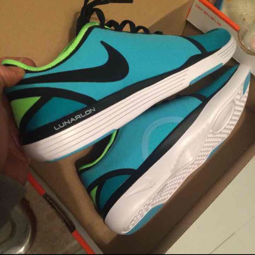 Nike lunar sculpt sneakers. Brand new in box. 7.5