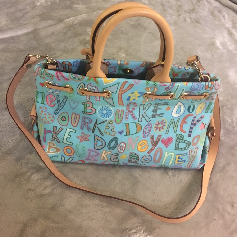 Vintage Y2K Fashion - Rare Dooney & Bourke vintage purse