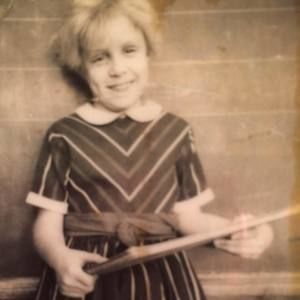 Meet your Posher, Debbie