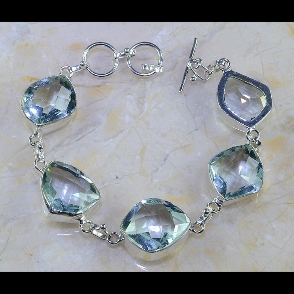 SOLD. Gorgeous Green Amethyst Bracelet - Picture 1 of 3