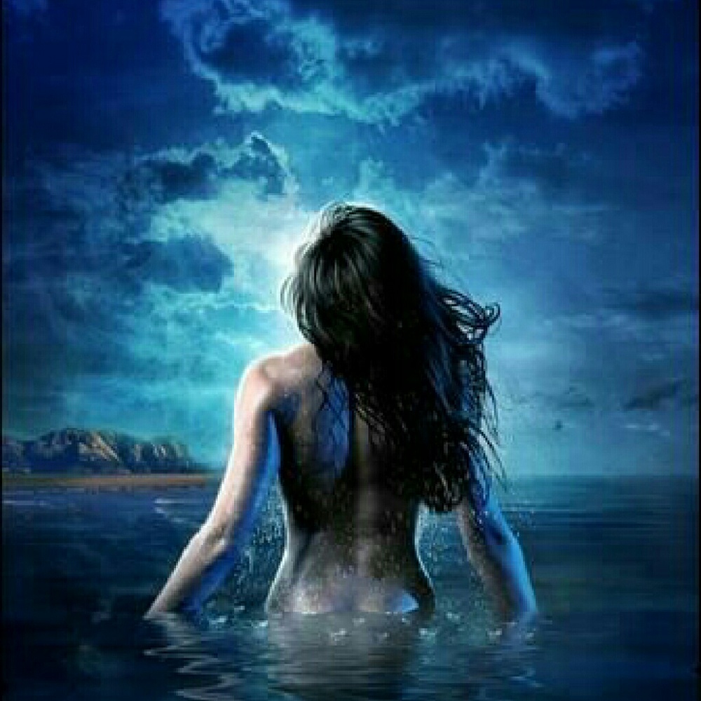 Meet your Posher, Davona