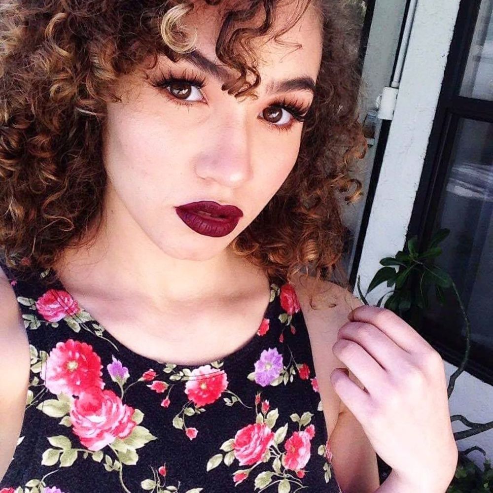 Meet your Posher, Hannah