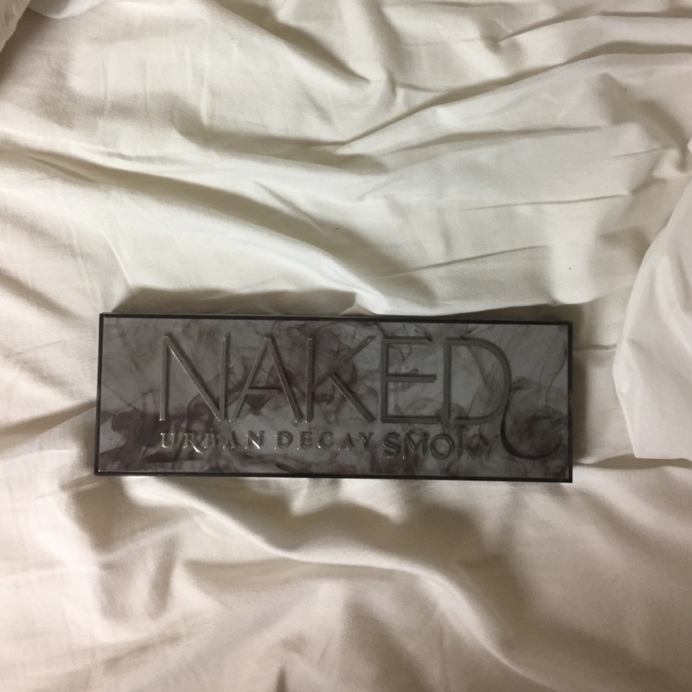 URBAN DECAY NAKED SMOKY PALETTE