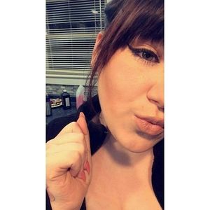 Meet your Posher, Ariana