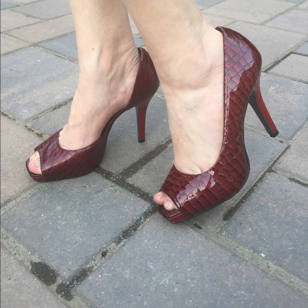 Jessica Simpson red faux crocodile high heels