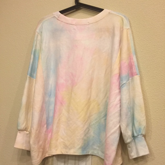 (Sold ) Wildfox 'nevada' sweater - Picture 3 of 3