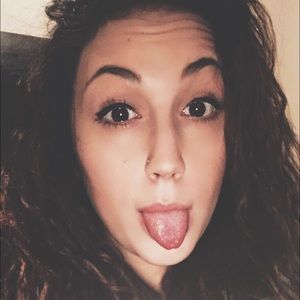 Meet your Posher, Gabby