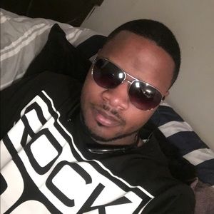 Meet your Posher, Charles