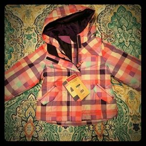 Layered Coat one day, take off a layer jacket. No