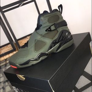Retro 8s bg
