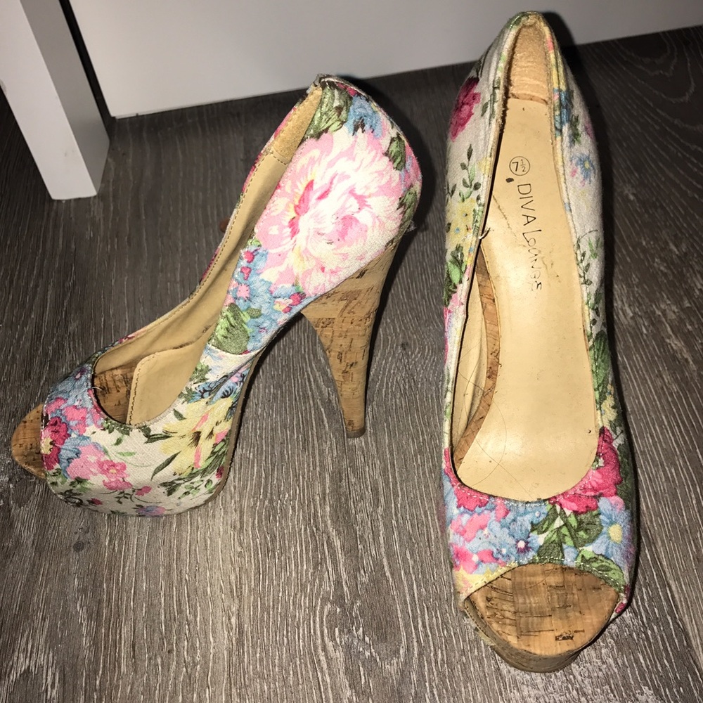 Floral Pumps