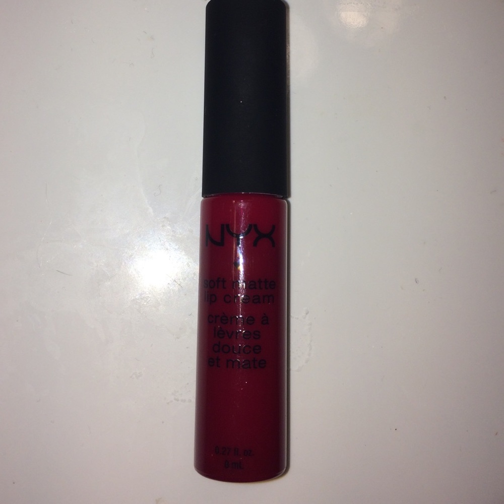 NYX Soft Matte Lip Cream